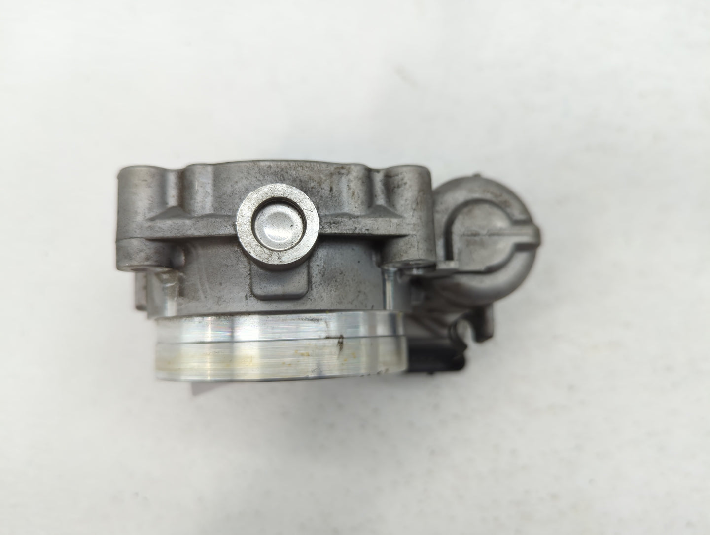 2012-2015 Mercedes-Benz Ml350 Throttle Body P/N:A 276 141 01 25 2761410125 Fits OEM Used Auto Parts - Oemusedautoparts1.com