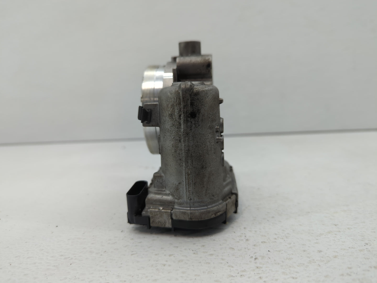2012-2015 Mercedes-Benz Ml350 Throttle Body P/N:A 276 141 01 25 2761410125 Fits OEM Used Auto Parts - Oemusedautoparts1.com