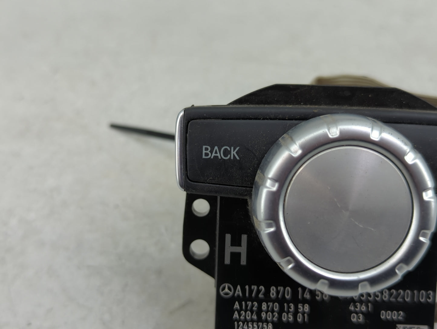 2013-2015 Mercedes-Benz Slk250 Radio AM FM Cd Player Receiver Replacement P/N:A1728701458 A1728701358 Fits OEM Used Auto Par