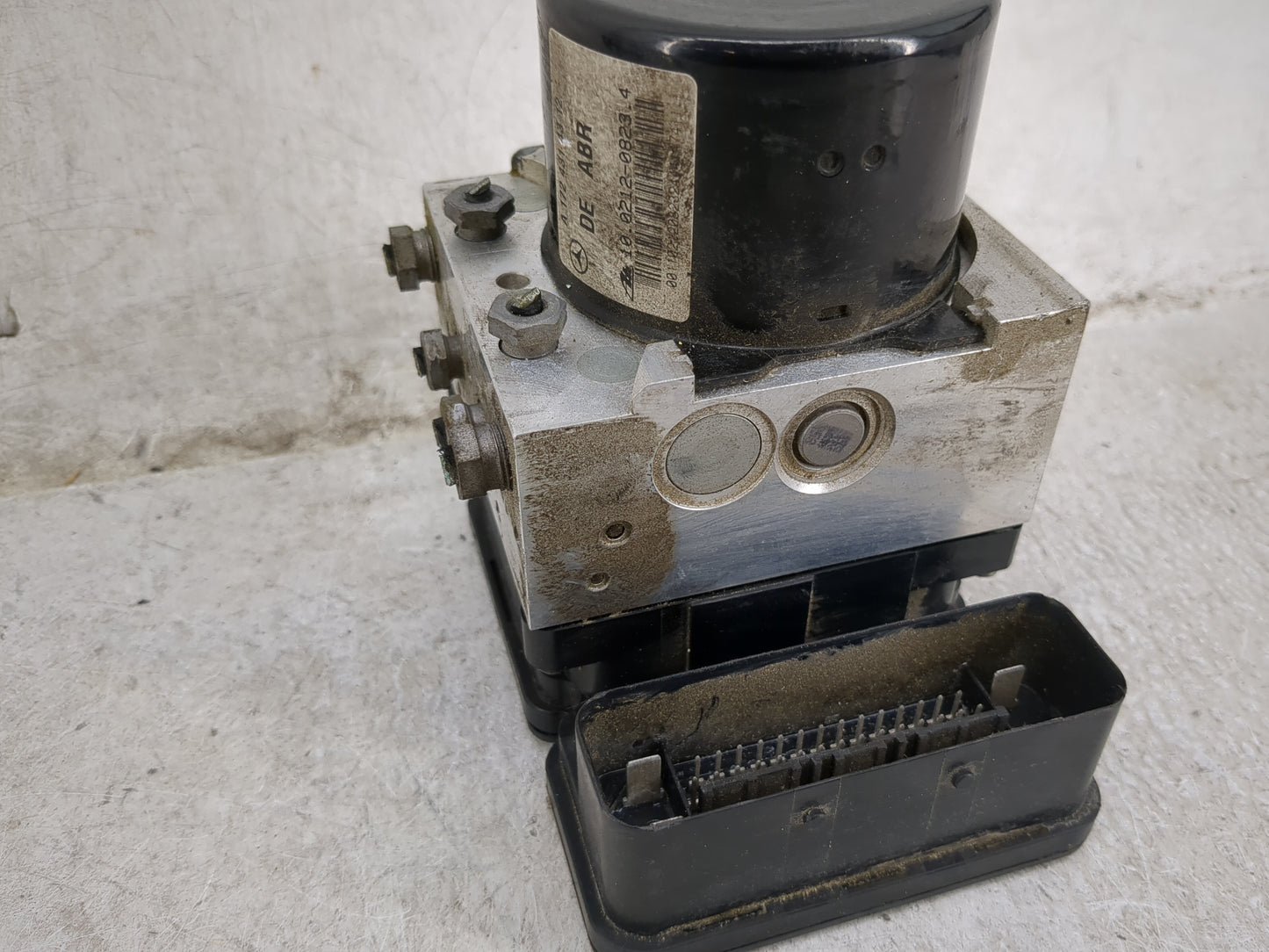 2013-2015 Mercedes-Benz Slk250 ABS Pump Control Module Replacement P/N:A1729014100 10.0926-2368.3 Fits Fits 2013 2014 2015 O