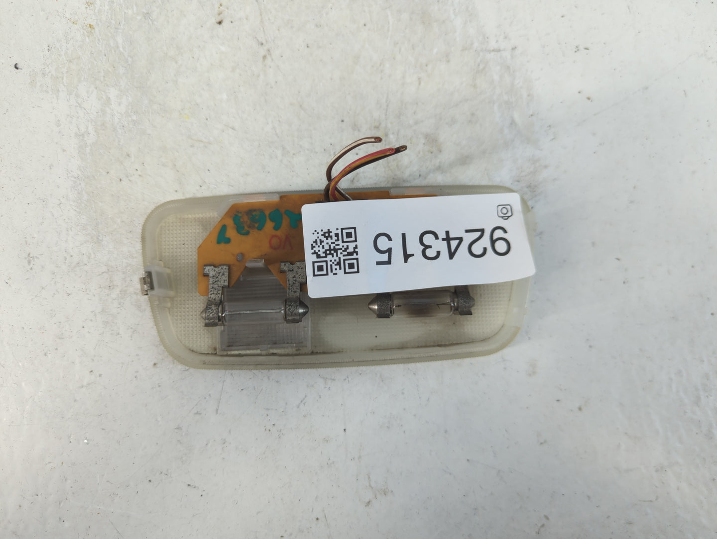 2015 Mercedes-benz Vito Overhead Roof Console - Oemusedautoparts1.com