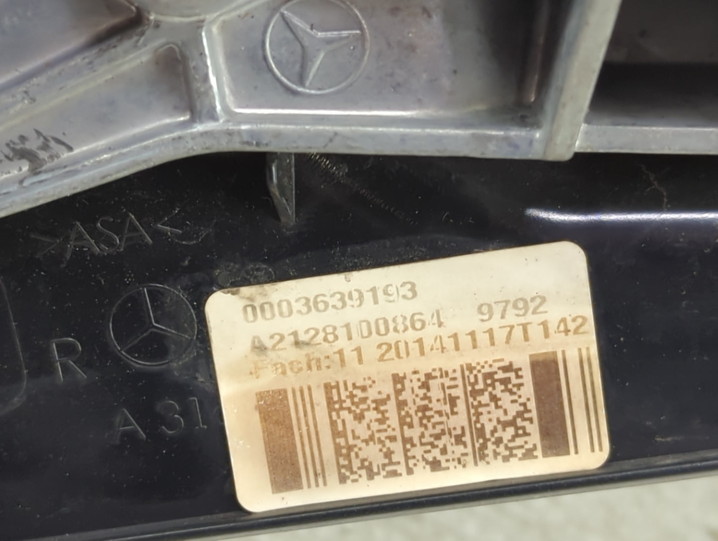 2015 Mercedes C-Class Passenger Side View Mirror - Right Door Mirror OEM Used - Oemusedautoparts1.com