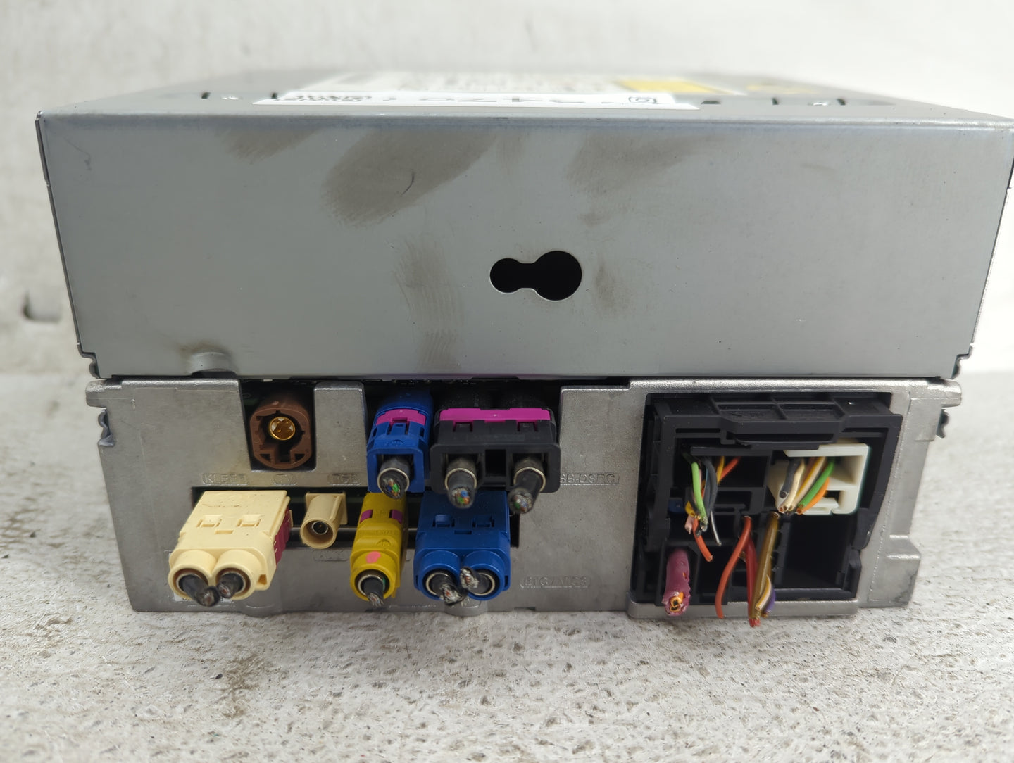 2015 Mercedes C-Class Radio AM FM Cd Player Receiver Replacement P/N:A2059007116 A2059022704, NTG5HU Fits OEM Used Auto Part