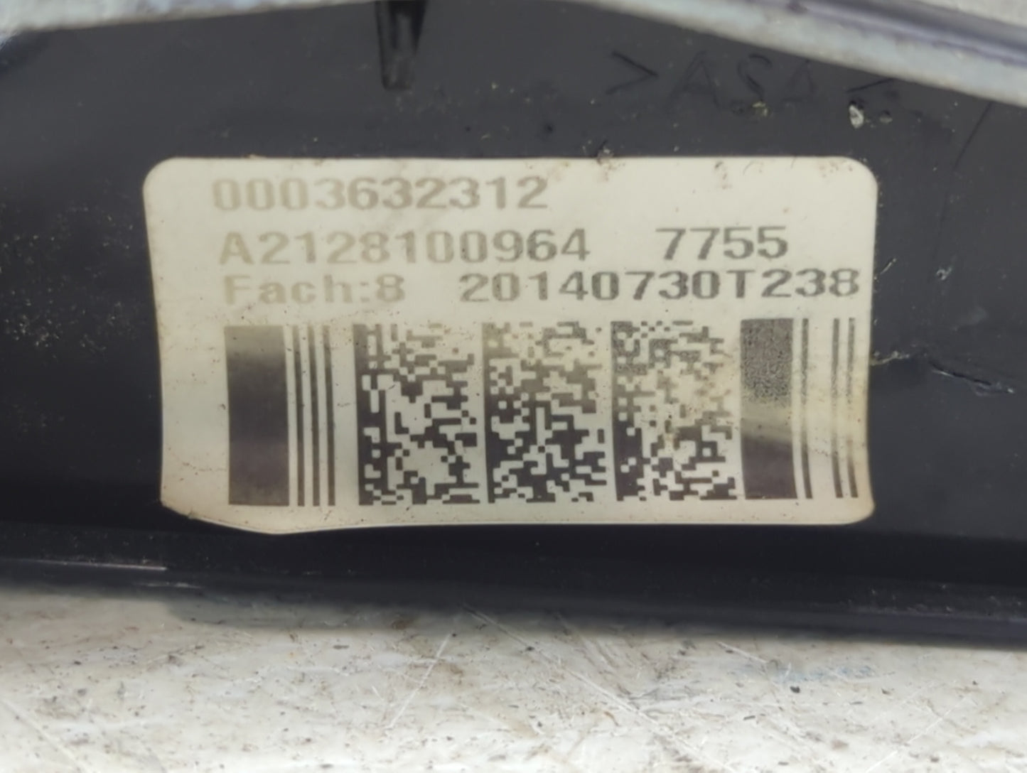 2015 Mercedes C-Class Driver Side View Mirror - Left Door Mirror OEM Used - Oemusedautoparts1.com