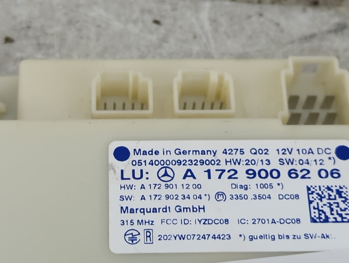 Mercedes C-class Locking Control Module - Oemusedautoparts1.com