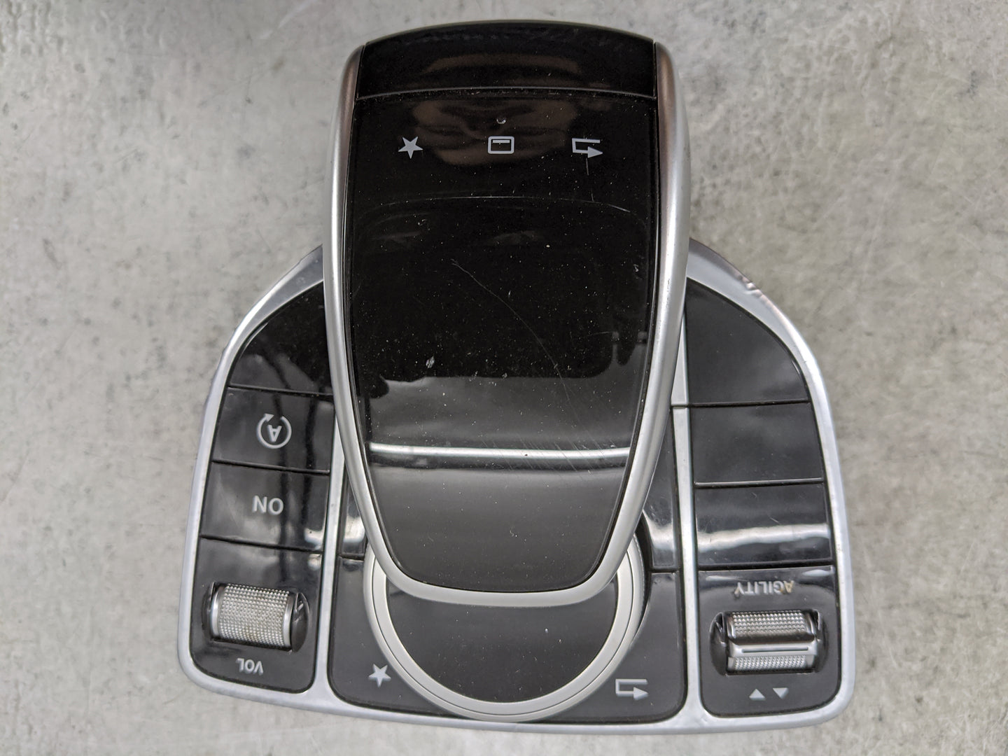 2015 Mercedes C-Class Radio AM FM Cd Player Receiver Replacement P/N:A2059009014 A2059012307, A2059025103, A2059055604 Fits 
