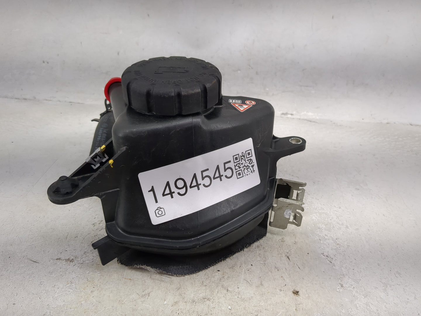 2015 Mercedes C-class Radiator Coolant Overflow Expansion Tank Bottle - Oemusedautoparts1.com