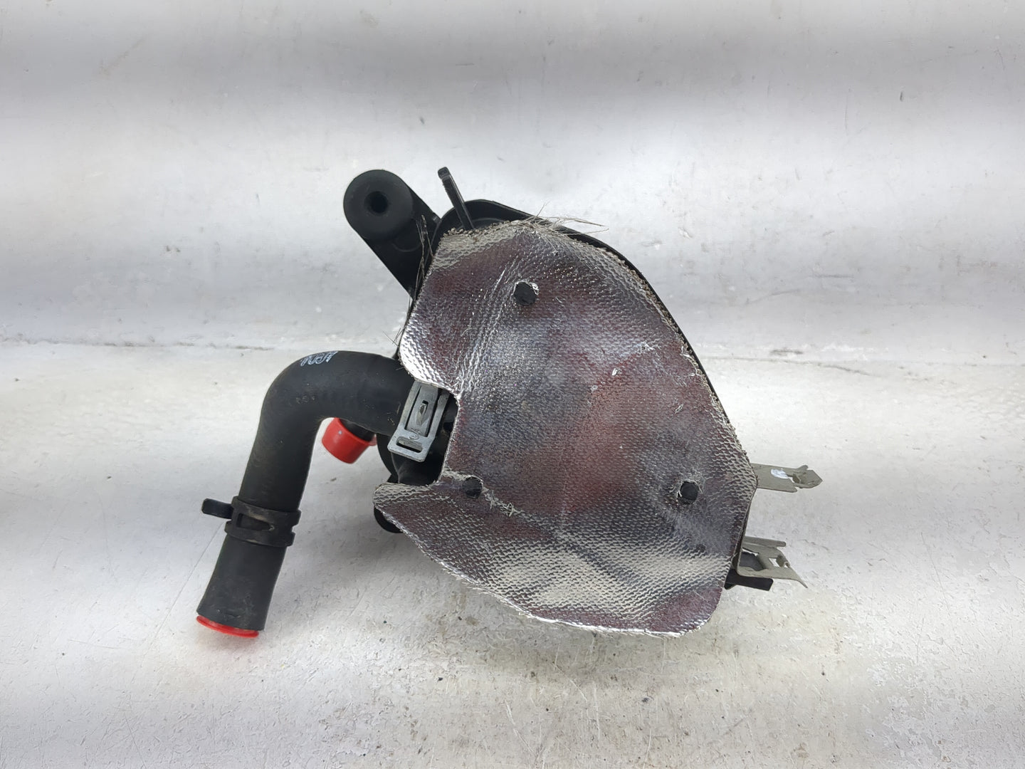 2015 Mercedes C-class Radiator Coolant Overflow Expansion Tank Bottle - Oemusedautoparts1.com