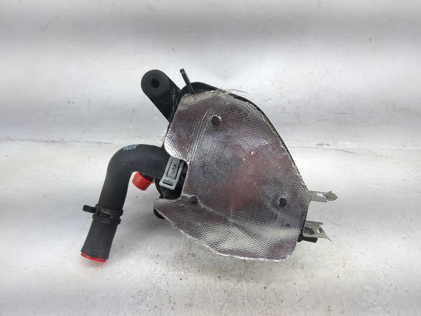 2015 Mercedes C-class Radiator Coolant Overflow Expansion Tank Bottle - Oemusedautoparts1.com