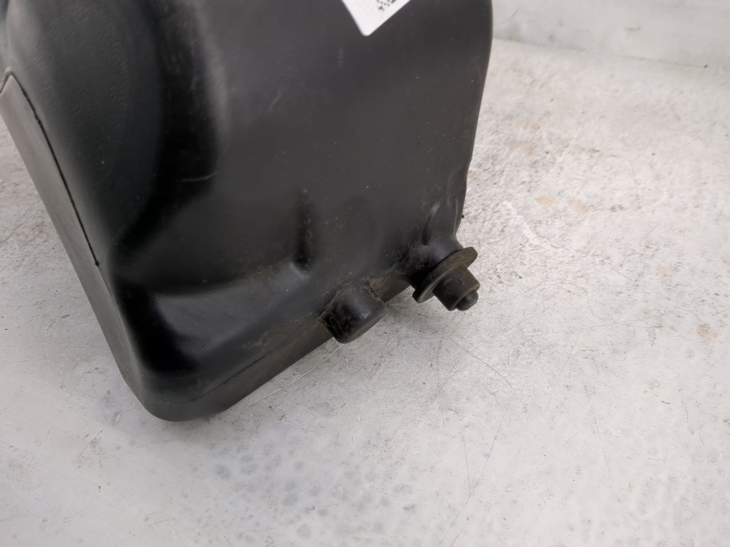 Mercedes C300 Windshield Washer Fluid Reservoir Bottle - Oemusedautoparts1.com