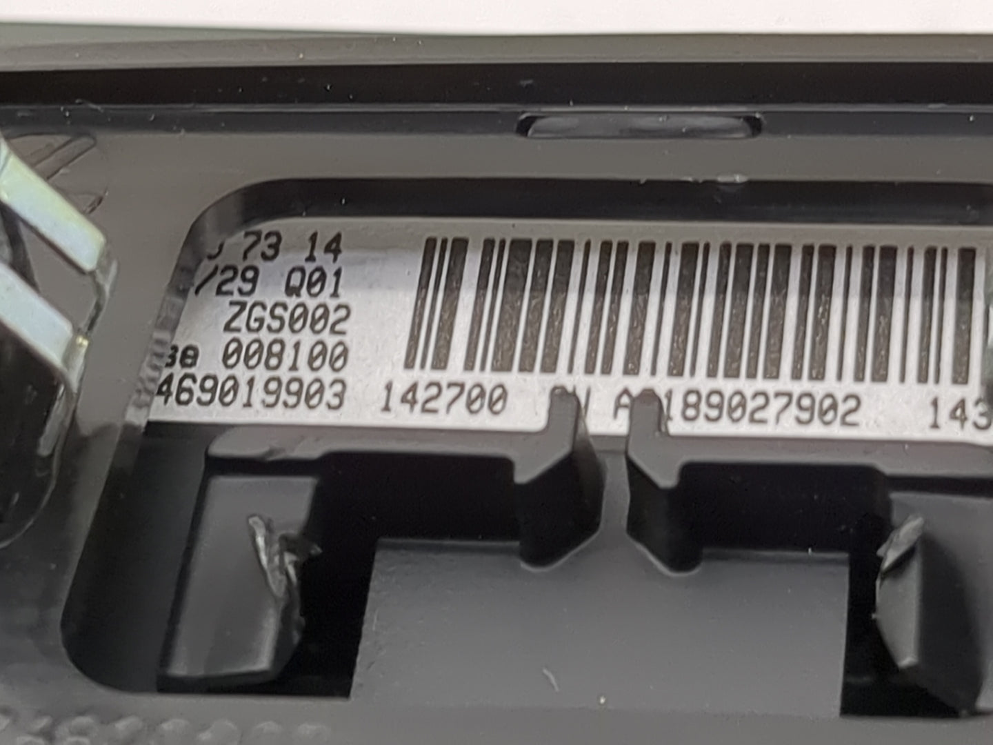 Mercedes Cla250 Information Display Screen - Oemusedautoparts1.com