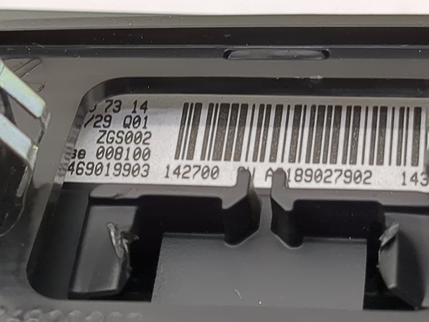 Mercedes Cla250 Information Display Screen - Oemusedautoparts1.com