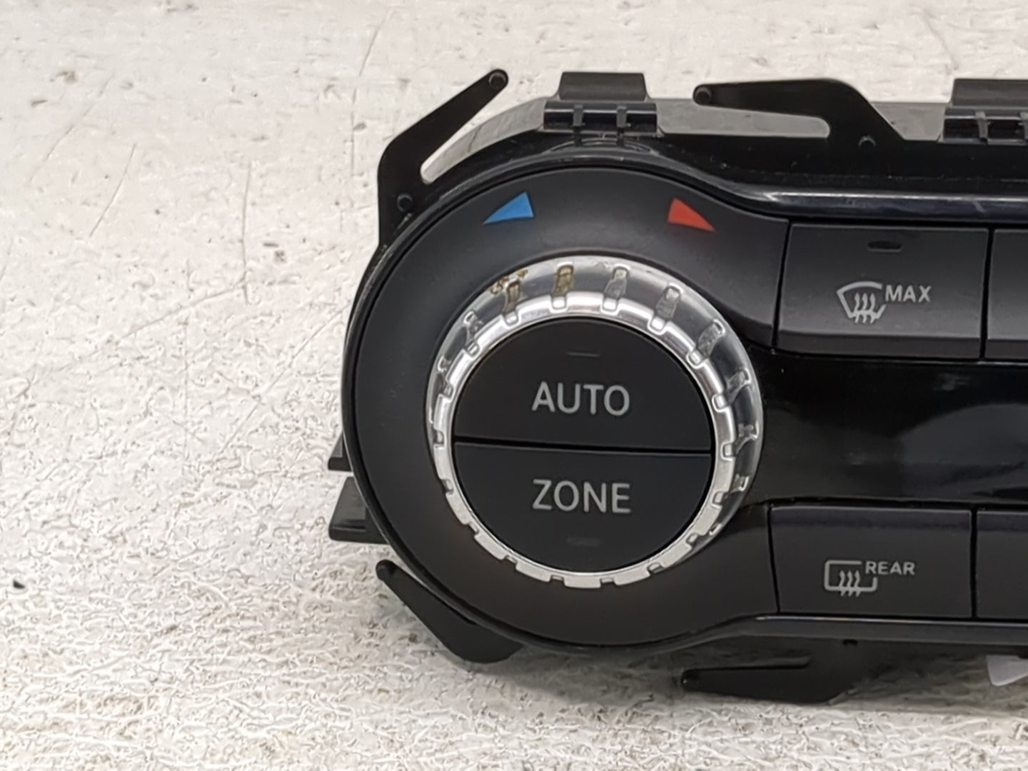 2015 Mercedes Gla-Class Climate Control Module Temperature AC/Heater Replacement P/N:A2469002008 A2469015203 Fits Fits 2014 