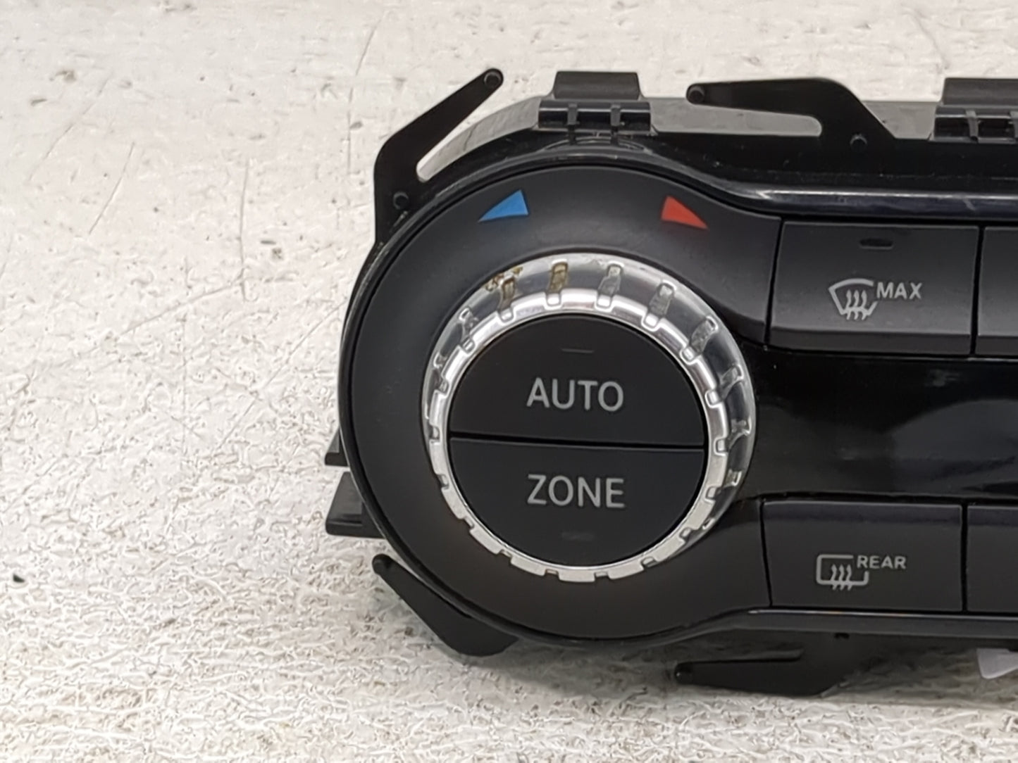 2015 Mercedes Gla-Class Climate Control Module Temperature AC/Heater Replacement P/N:A2469002008 A2469015203 Fits Fits 2014 