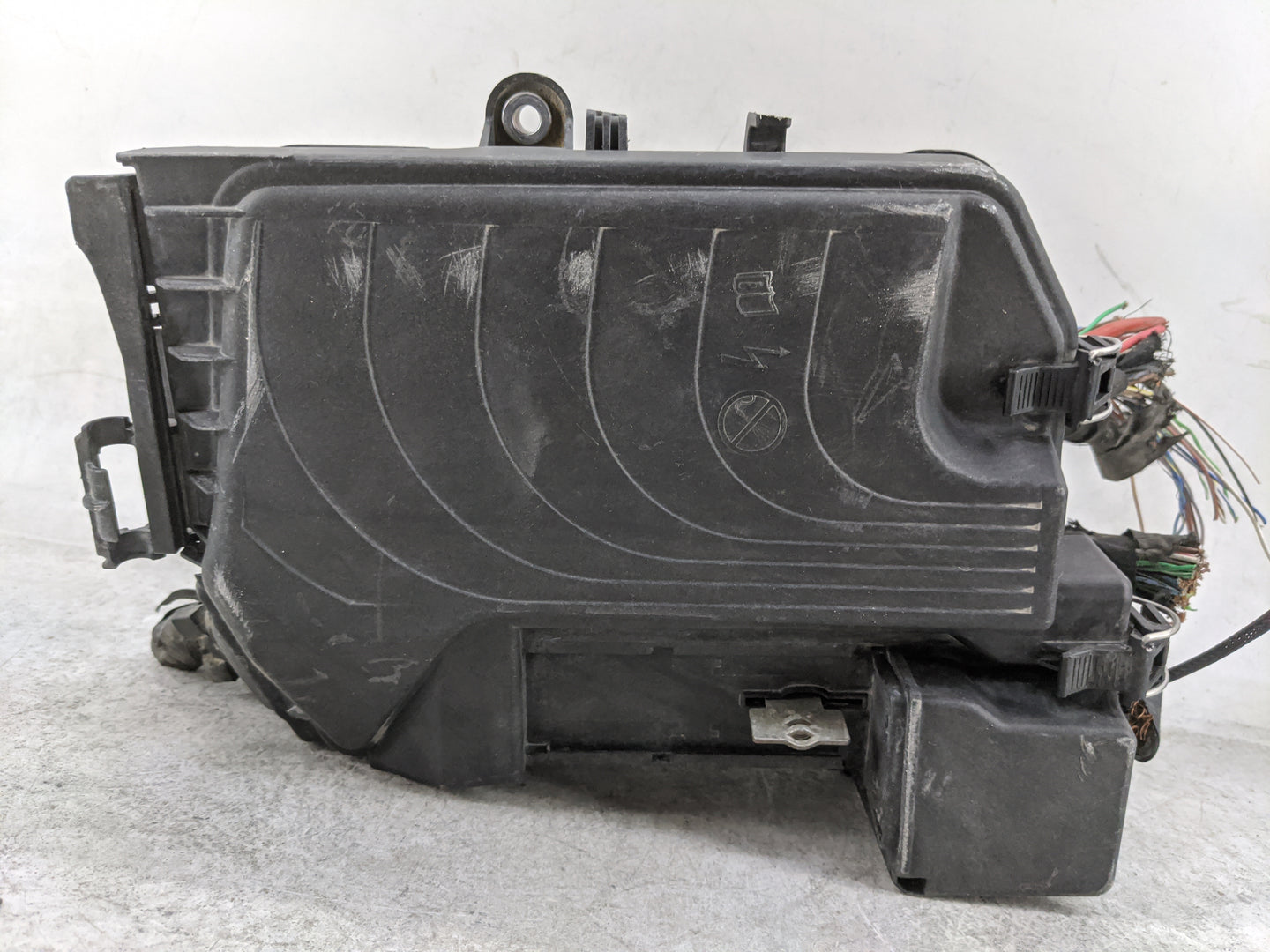 2015 Mercedes Gla250 Fusebox Fuse Box Panel Relay Module P/N:A2465400182 Fits OEM Used Auto Parts - Oemusedautoparts1.com