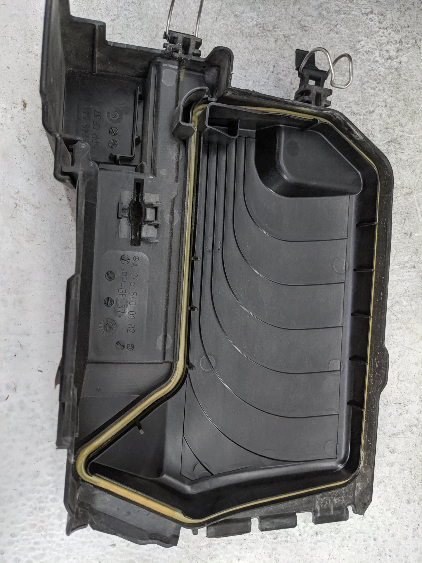 2015 Mercedes Gla250 Fusebox Fuse Box Panel Relay Module P/N:A2465400182 Fits OEM Used Auto Parts - Oemusedautoparts1.com