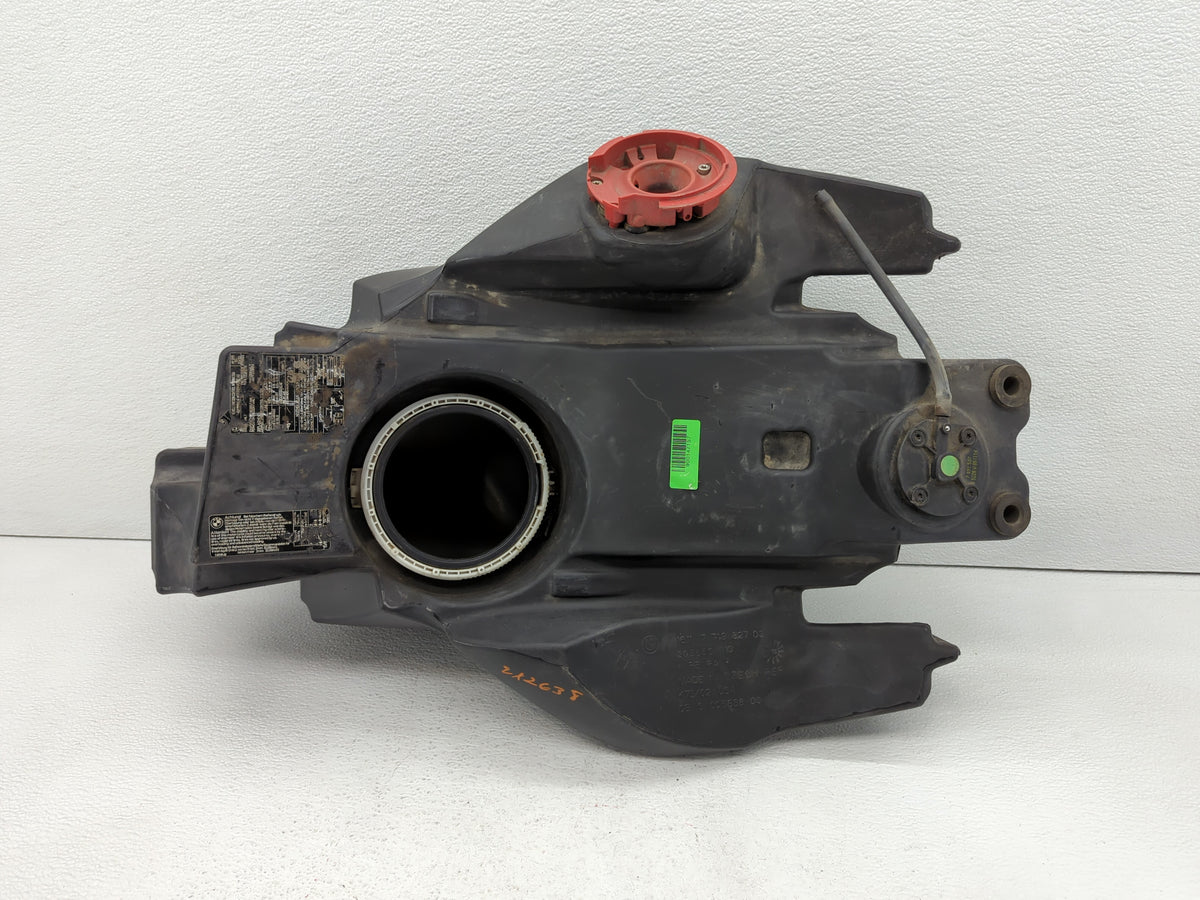 2015  Fuel Tank Door Lid Gas Tank - Oemusedautoparts1.com