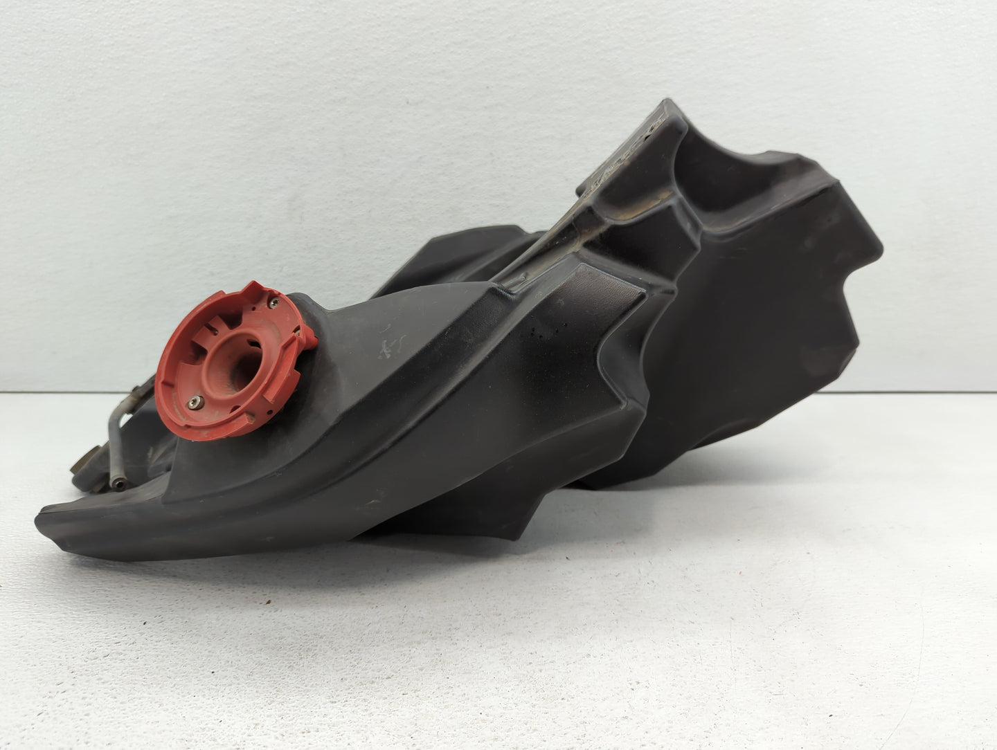 2015  Fuel Tank Door Lid Gas Tank - Oemusedautoparts1.com