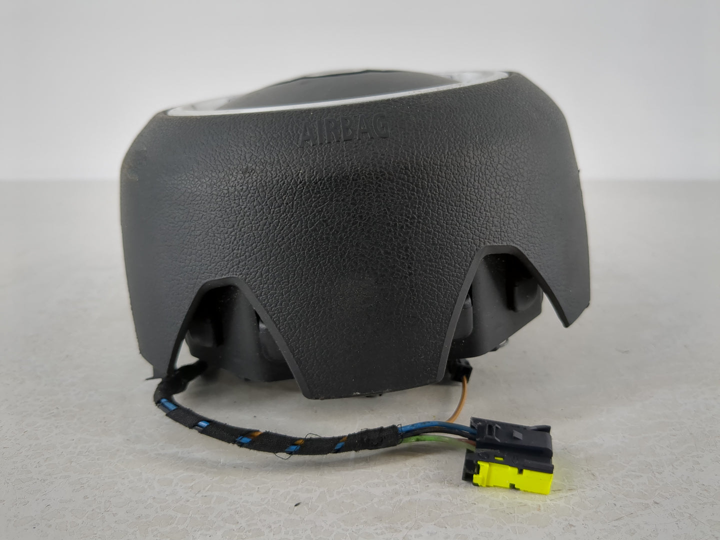 2016-2018 Mini Cooper Air Bag Driver Left Steering Wheel Mounted P/N:32685317001 Fits Fits 2016 2017 2018 OEM Used Auto Part