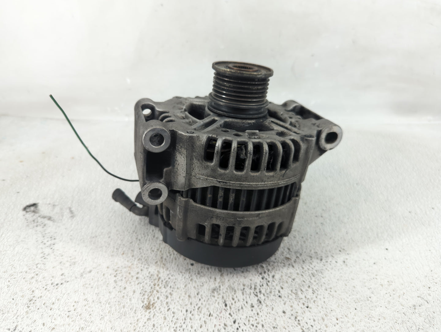 2016-2019 Mini Cooper Alternator Replacement Generator Charging Assembly Engine OEM Fits Fits 2016 2017 2018 2019 OEM Used A