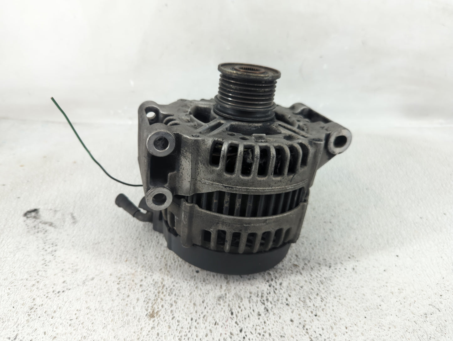2016-2019 Mini Cooper Alternator Replacement Generator Charging Assembly Engine OEM Fits Fits 2016 2017 2018 2019 OEM Used A