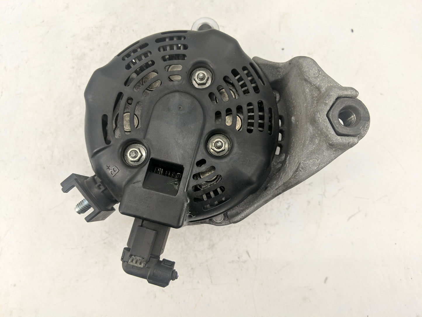 2016-2019 Mini Cooper Alternator Replacement Generator Charging Assembly Engine OEM P/N:7640131-03 Fits Fits 2016 2017 2018 
