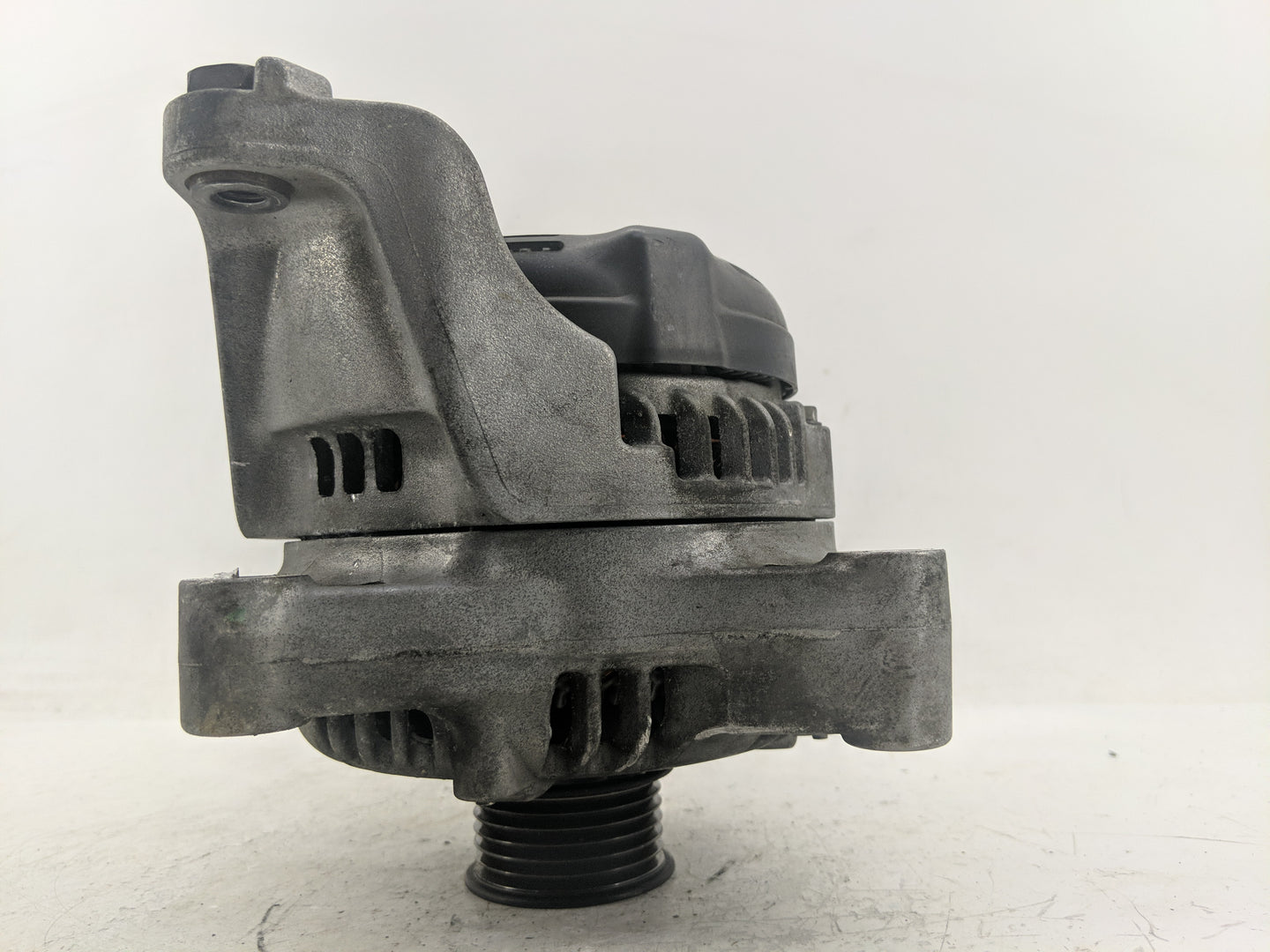 2016-2019 Mini Cooper Alternator Replacement Generator Charging Assembly Engine OEM P/N:7640131-03 Fits Fits 2016 2017 2018 