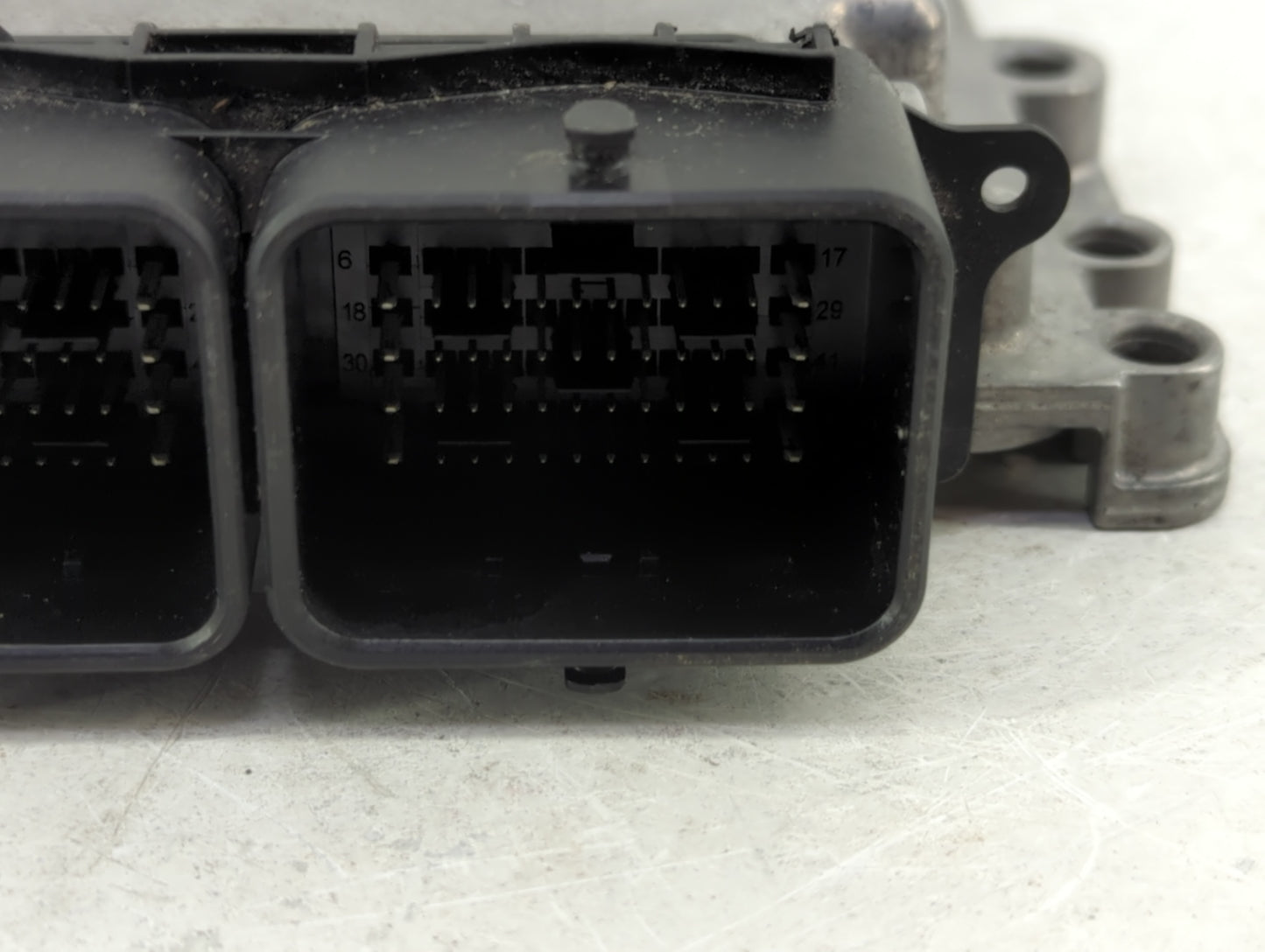 2013-2016 Mini Cooper PCM Engine Control Computer ECU ECM PCU OEM P/N:8 621 260 0 261 S09 942 Fits Fits 2013 2014 2015 2016 