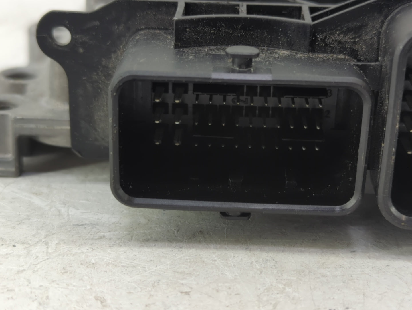 2013-2016 Mini Cooper PCM Engine Control Computer ECU ECM PCU OEM P/N:8 621 260 0 261 S09 942 Fits Fits 2013 2014 2015 2016 