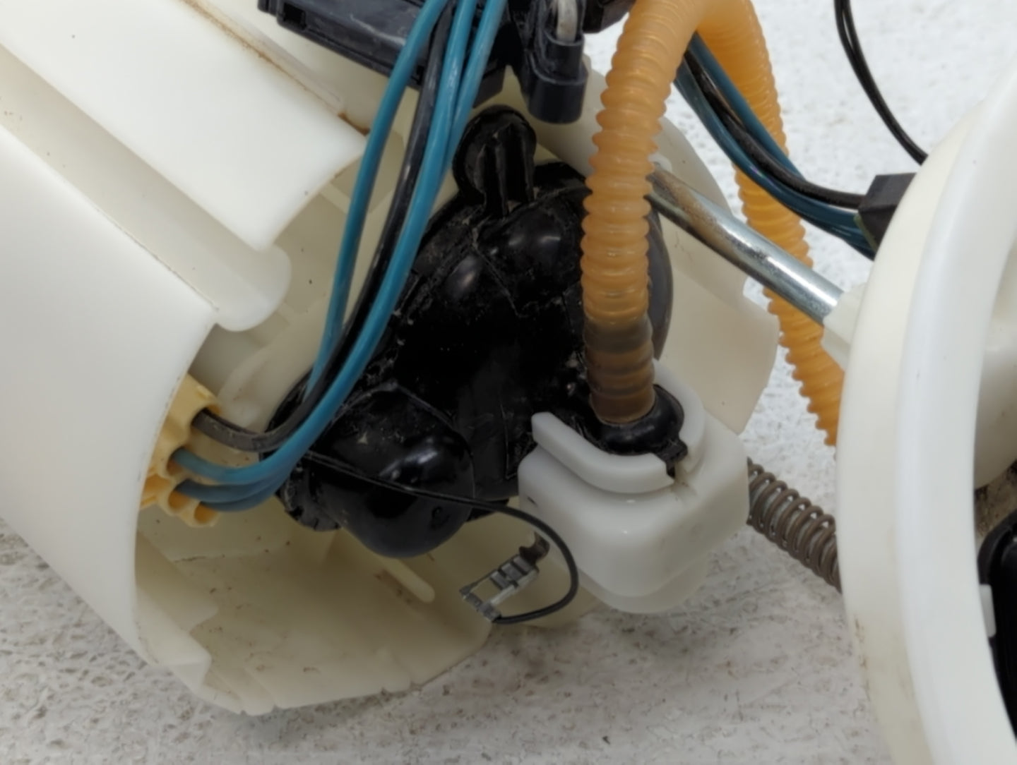 2015 Mini Cooper Electrical Gas Fuel Pump Assembly - Oemusedautoparts1.com