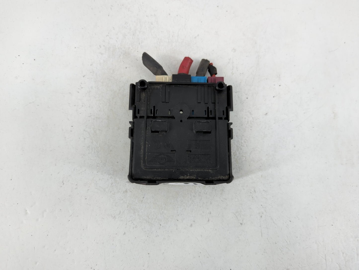 2014 Mini Cooper Countryman Chassis Control Module Ccm Bcm Body Control - Oemusedautoparts1.com
