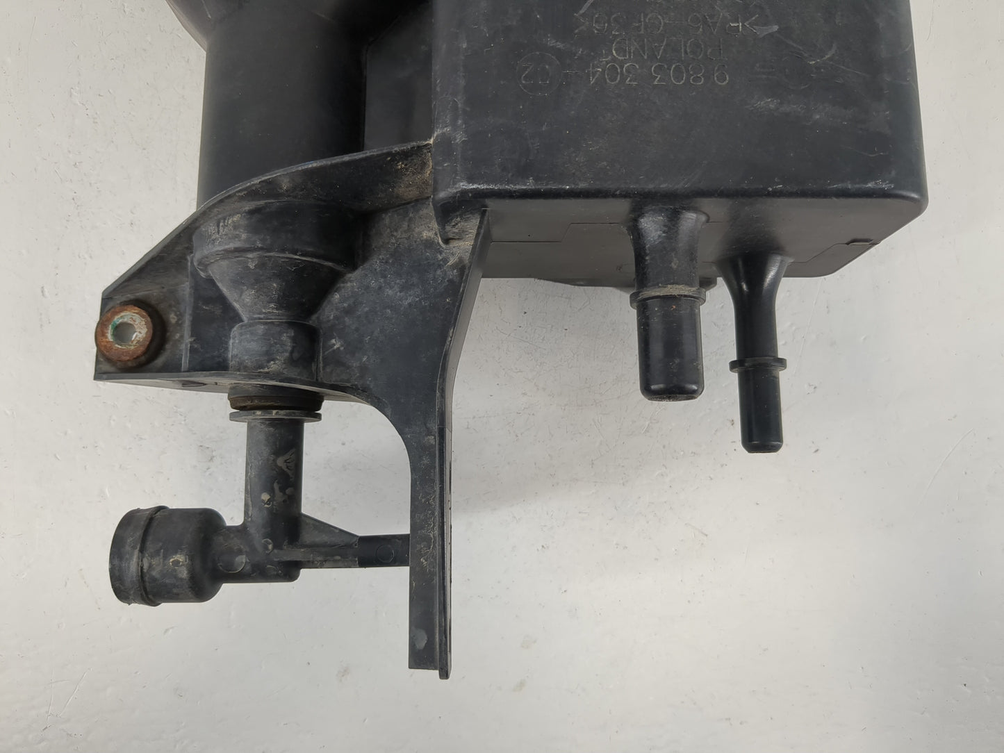 2015 Mini Cooper Countryman Fuel Vapor Charcoal Canister - Oemusedautoparts1.com