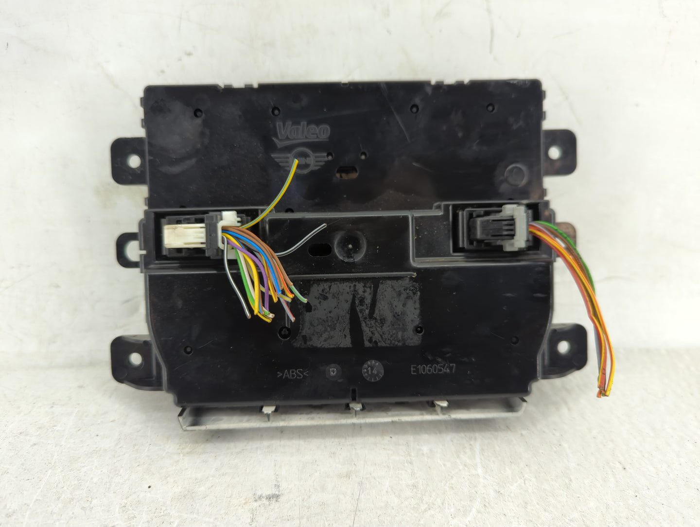2013-2016 Mini Cooper Countryman Climate Control Module Temperature AC/Heater Replacement P/N:E1060547 Fits OEM Used Auto Pa