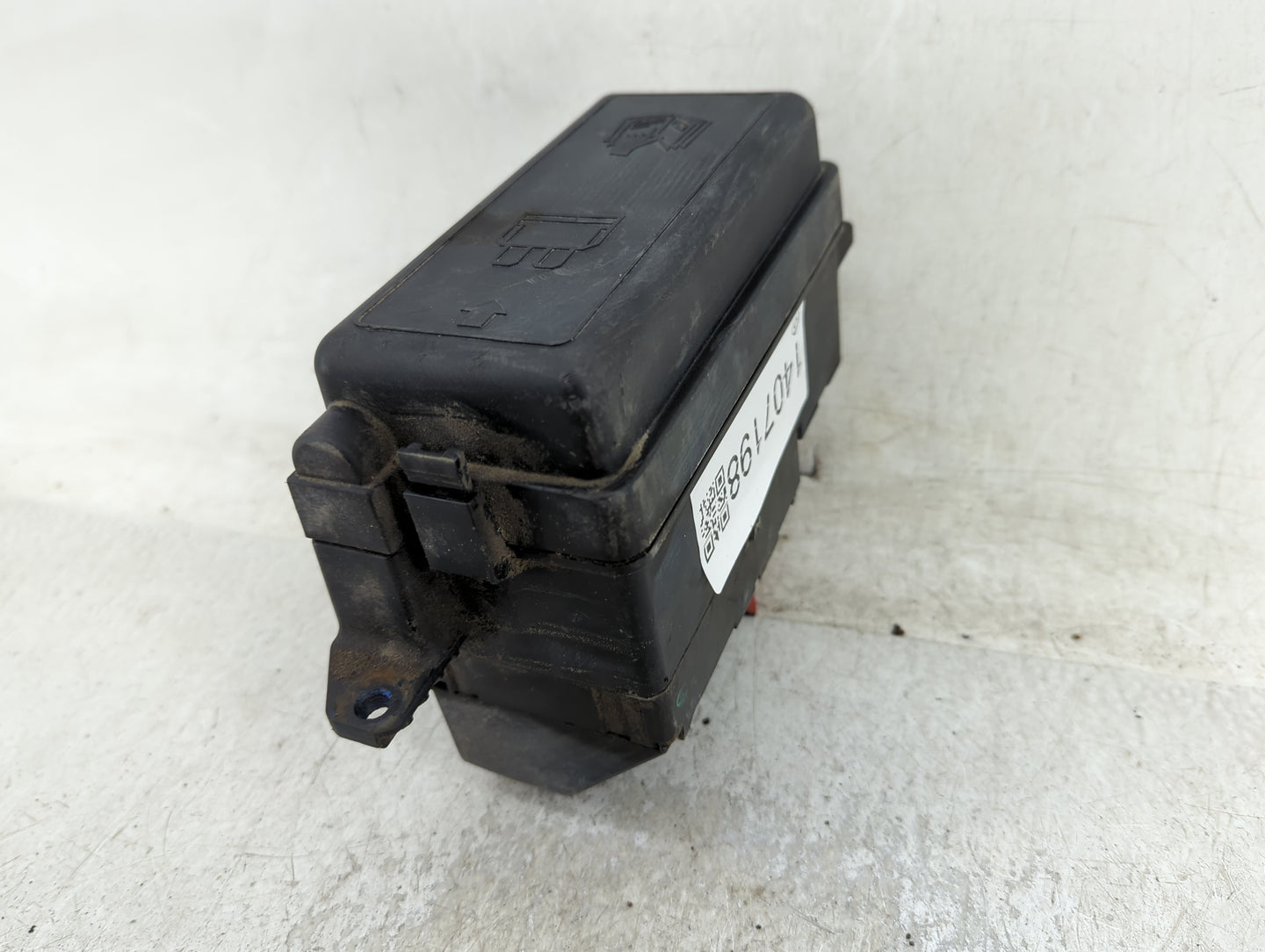 2012-2016 Mini Cooper Countryman Fusebox Fuse Box Panel Relay Module P/N:9240943-02 17236010 Fits OEM Used Auto Parts - Oemu