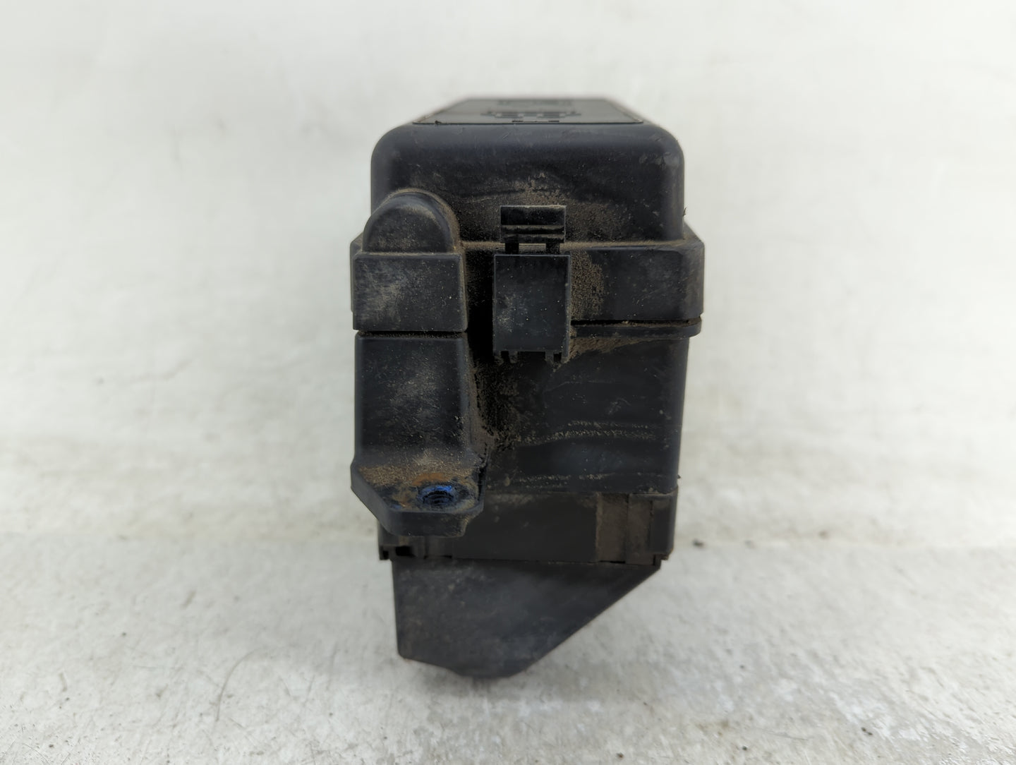 2012-2016 Mini Cooper Countryman Fusebox Fuse Box Panel Relay Module P/N:9240943-02 17236010 Fits OEM Used Auto Parts - Oemu