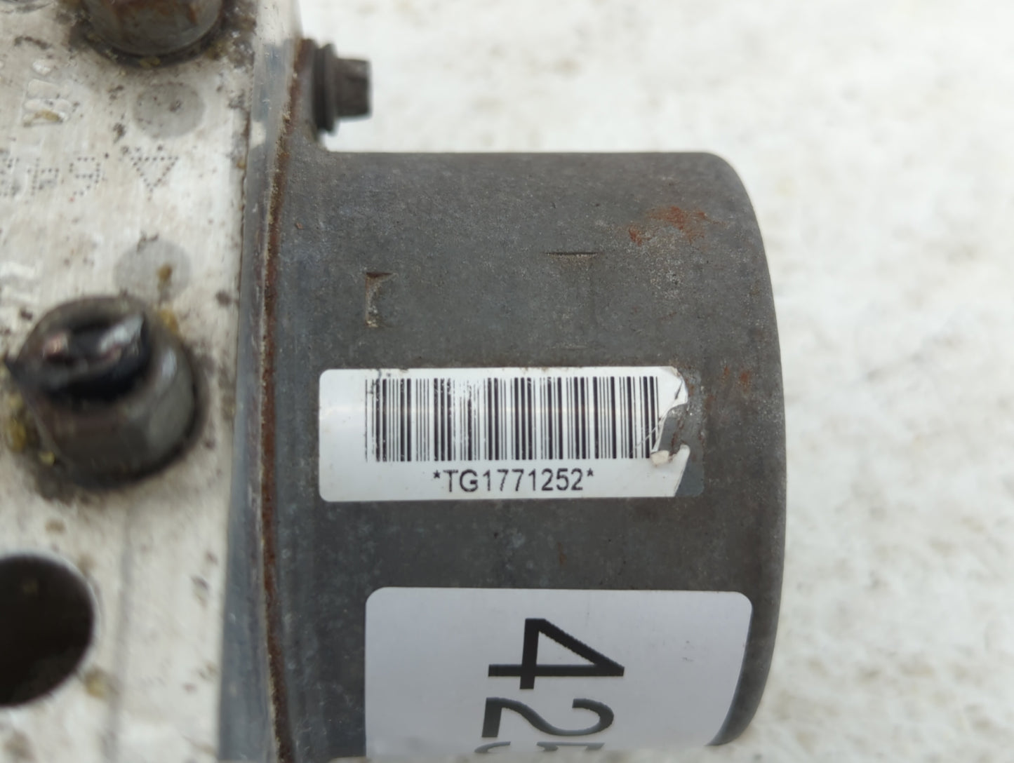 2014-2016 Mini Cooper Countryman ABS Pump Control Module Replacement P/N:3451 9813345 01 Fits Fits 2014 2015 2016 OEM Used A