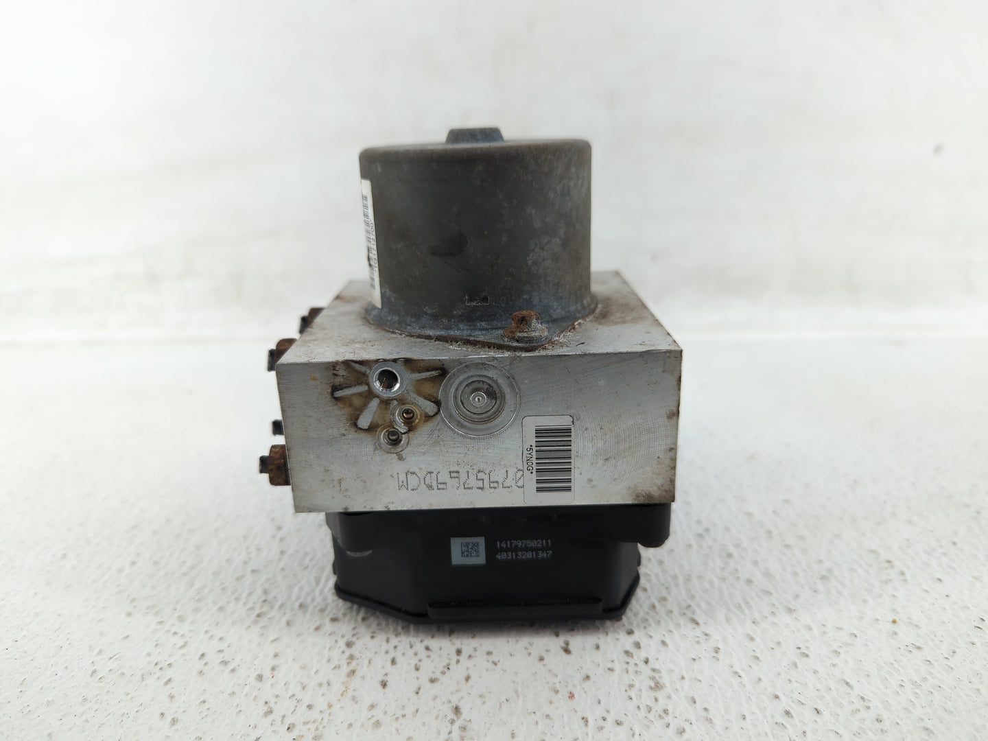 2014-2016 Mini Cooper Countryman ABS Pump Control Module Replacement P/N:3451 9813345 01 Fits Fits 2014 2015 2016 OEM Used A