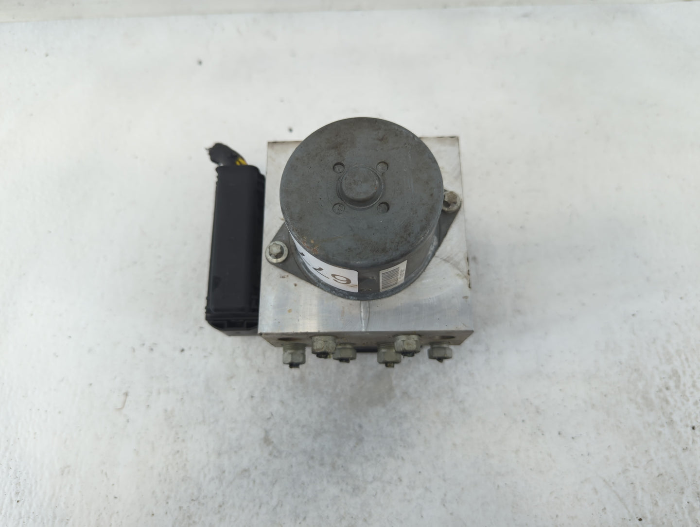 2013-2015 Mini Cooper Countryman ABS Pump Control Module Replacement P/N:3451 6866011 01 Fits Fits 2013 2014 2015 OEM Used A