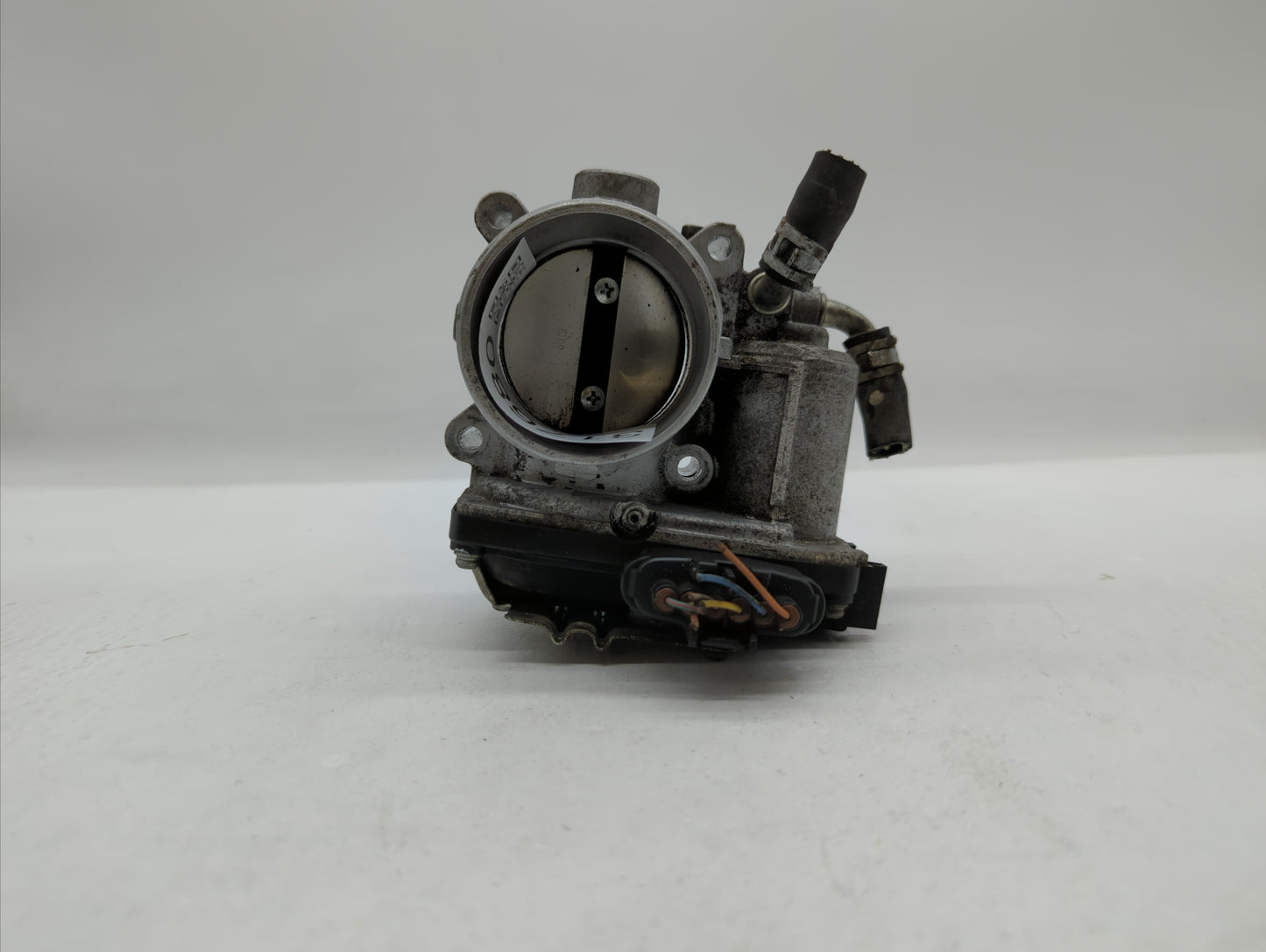 2015 Mitsubishi Lancer Throttle Body P/N:57021 6X05 0243 Fits OEM Used Auto Parts - Oemusedautoparts1.com