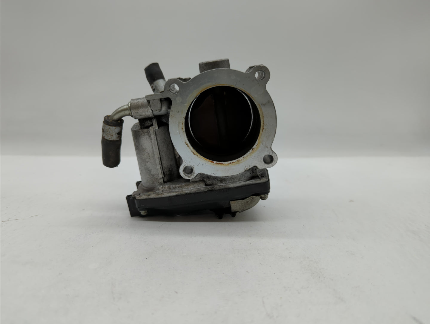 2015 Mitsubishi Lancer Throttle Body P/N:57021 6X05 0243 Fits OEM Used Auto Parts - Oemusedautoparts1.com