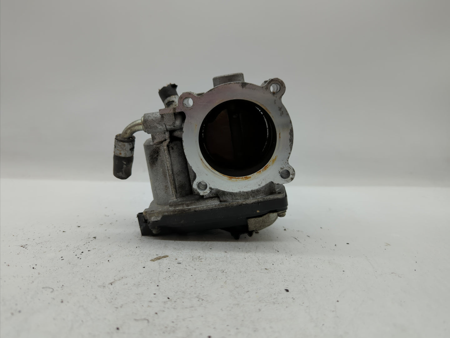 2015 Mitsubishi Lancer Throttle Body P/N:57021 6X05 0243 Fits OEM Used Auto Parts - Oemusedautoparts1.com