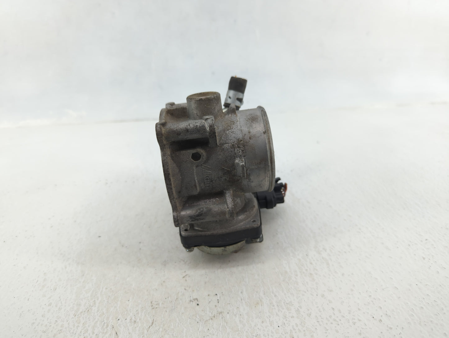 2015 Mitsubishi Lancer Throttle Body P/N:67021-B Fits OEM Used Auto Parts - Oemusedautoparts1.com