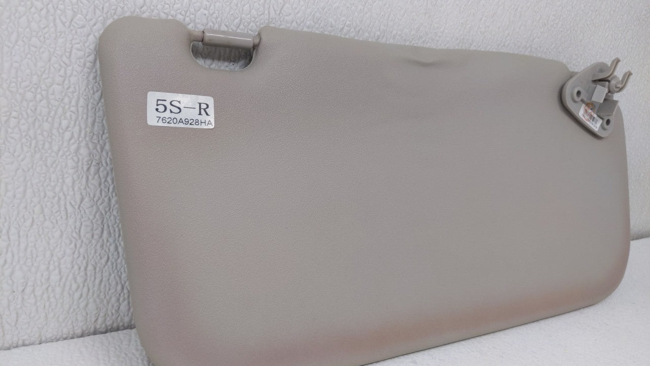 2015 Mitsubishi Mirage Sun Visor Shade Replacement Passenger Right Mirror Fits OEM Used Auto Parts - Oemusedautoparts1.com