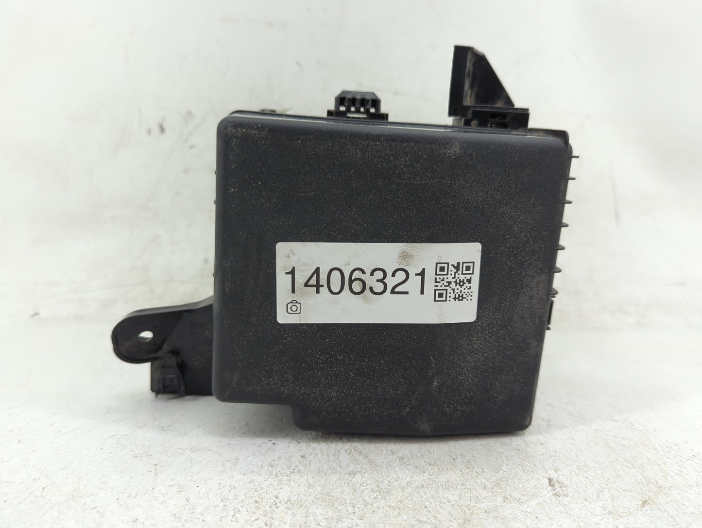 2014 Mitsubishi Mirage Fusebox Fuse Box Panel Relay Module Fits OEM Used Auto Parts - Oemusedautoparts1.com