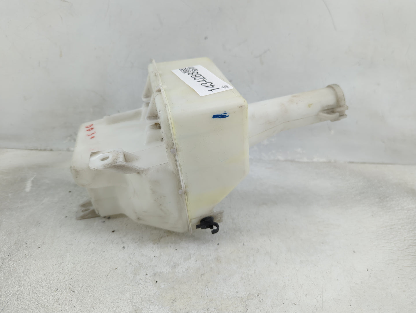 2015 Mitsubishi Mirage Windshield Washer Fluid Reservoir Bottle Oem - Oemusedautoparts1.com