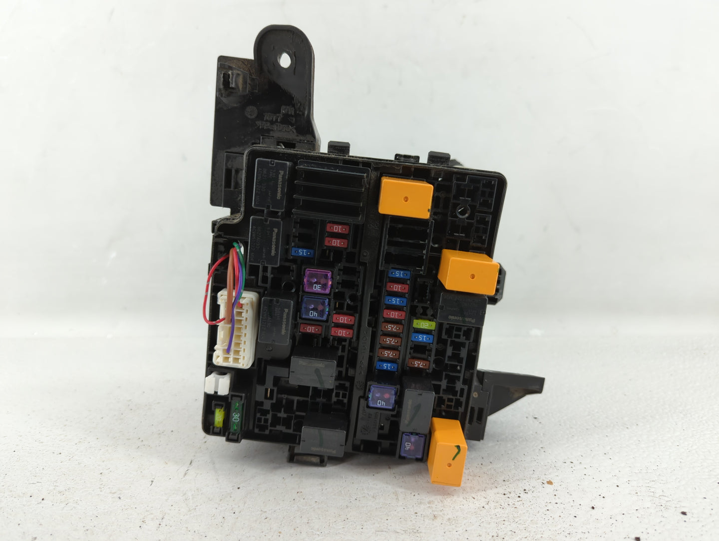 2014 Mitsubishi Mirage Fusebox Fuse Box Panel Relay Module Fits OEM Used Auto Parts - Oemusedautoparts1.com