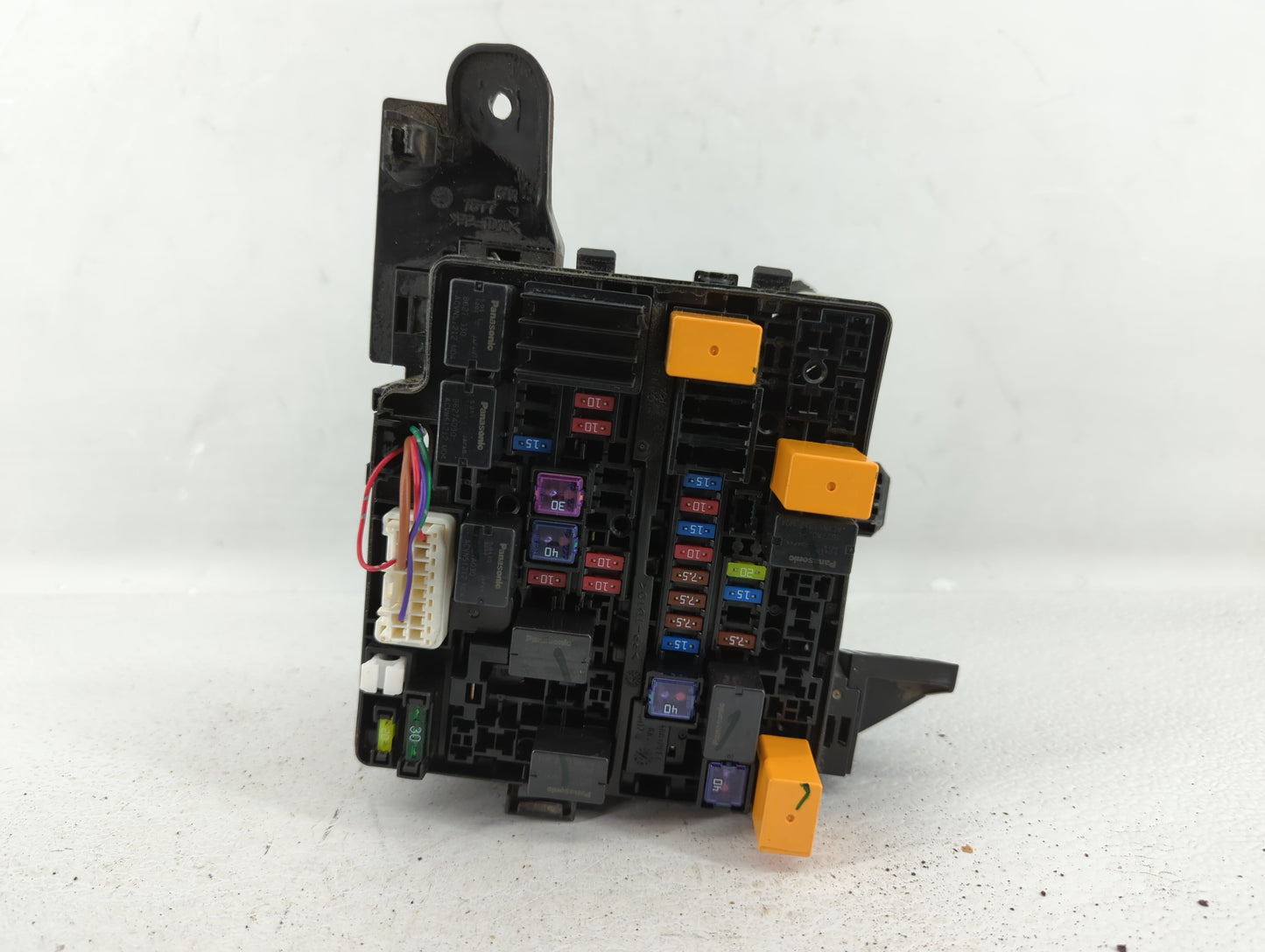 2014 Mitsubishi Mirage Fusebox Fuse Box Panel Relay Module Fits OEM Used Auto Parts - Oemusedautoparts1.com