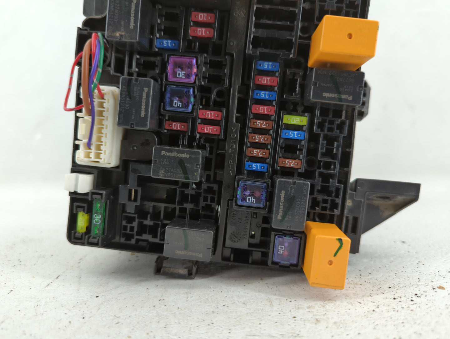 2014 Mitsubishi Mirage Fusebox Fuse Box Panel Relay Module Fits OEM Used Auto Parts - Oemusedautoparts1.com
