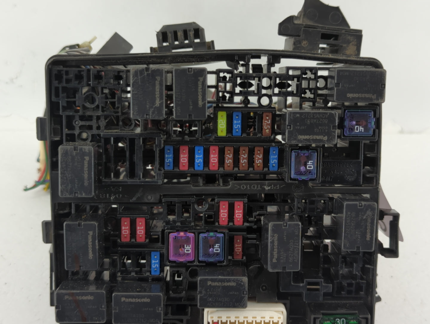 2014 Mitsubishi Mirage Fusebox Fuse Box Panel Relay Module Fits OEM Used Auto Parts - Oemusedautoparts1.com