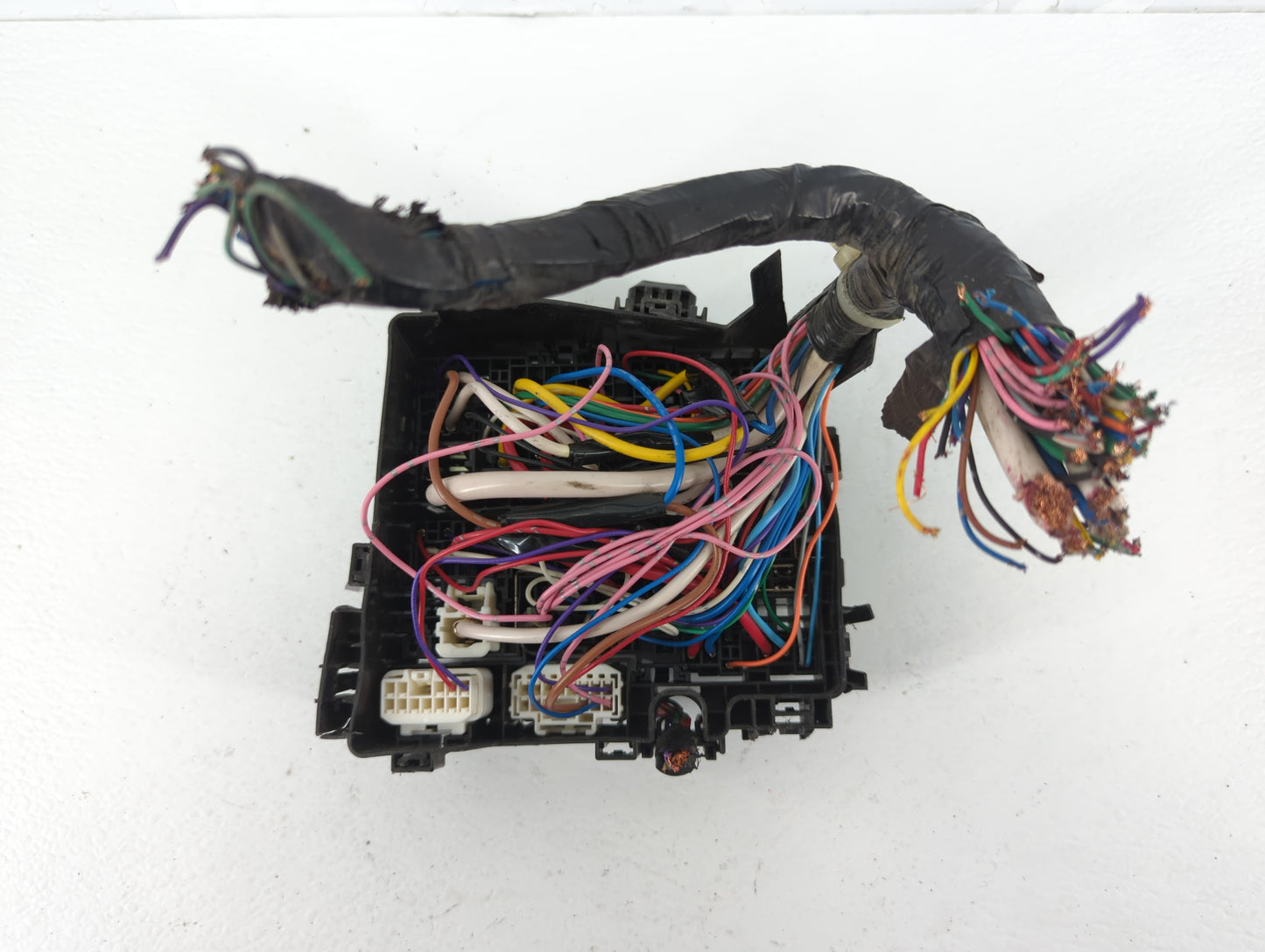 2014 Mitsubishi Mirage Fusebox Fuse Box Panel Relay Module Fits OEM Used Auto Parts - Oemusedautoparts1.com